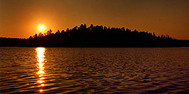 /images/133/1998-09-tema-nip-sunset-pano.jpg - #00150: sunset on Anima Nipissing Lake … Sept 1998 -- Anima Nipissing Lake, Temagami, Ontario.Canada