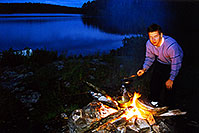 /images/133/2000-09-temagami-peter-fire.jpg - #00677: Peter at Anima Nipissing Lake … Sept 2000 -- Anima Nipissing Lake, Temagami, Ontario.Canada