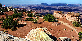 /images/133/2001-11-canyon-by-moab-w.jpg - #00906: Needles Overlook … near Moab … Nov 2001 -- Moab, Utah