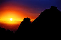 /images/133/2003-03-camelback-sunset.jpg - #1087: view of Phoenix from Camelback Mountain ~E March 2003 -- Camelback Mountain, Phoenix, Arizona