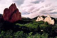 /images/133/2004-05-gardgods-rocks5.jpg - #01501: Red Rocks in Garden of the Gods … May 2004 -- Garden of the Gods, Colorado Springs, Colorado