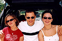 /images/133/2004-07-estes-me-ane-ewka.jpg - #01649: Aneta, me and Ewka at Estes Park Lake … July 2004 -- Estes Park, Colorado