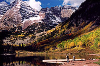 /images/133/2004-09-maroon-people1.jpg - #02186: Maroon Lake (elev 9,580ft) in front of Maroon Bells (elev 14,156ft) … Sept 2004 -- Maroon Lake, Maroon Bells, Colorado