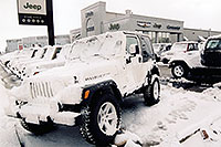 /images/133/2004-10-cent-lithia-snow01.jpg - #02240: Lithia Jeep in Centennial … Oct 2004 -- Arapahoe Rd, Centennial, Colorado