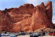 /images/133/2005-03-gardgods-big-rock.jpg - 02501: rock of Kissing Camels at Garden of the Gods  … March 2005 -- Garden of the Gods, Colorado Springs, Colorado