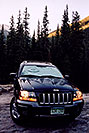 /images/133/2005-09-indep-jeep-morning-v.jpg - #02599: Morning frost at 10,000ft … photographing by Aspen planned for the day … Sept 2005 -- Independence Pass, Colorado
