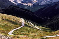 /images/133/2005-09-indep-view7.jpg - #02610: near top of Independence Pass; road from Twin Lakes (left) … Sept 2005 -- Independence Pass, Colorado
