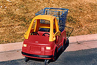 /images/133/2006-02-rosemont-red-cart.jpg - #02771: red truck shopping cart … Feb 2006 -- Remington, Lone Tree, Colorado
