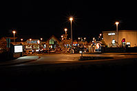 /images/133/2006-10-05-lone-night02.jpg - #02918: Safeway at Yosemite and Lincoln … Images of Lone Tree … Oct 2006 -- Yosemite Rd, Lone Tree, Colorado