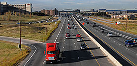 /images/133/2006-10-11-lone-i25-traf01.jpg - #02989: view of I-25 from Lincoln Road … Oct 2006 -- I-25, Lone Tree, Colorado