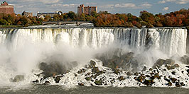/images/133/2006-10-15-niag-us-falls06.jpg - #03044: images of US side of Niagara Falls … Oct 2006 -- Niagara Falls, Ontario.Canada