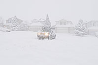 /images/133/2006-12-20-high-trigger03.jpg - #03208: Trigger during a December snowstorm … Dec 2006 -- Highlands Ranch, Colorado