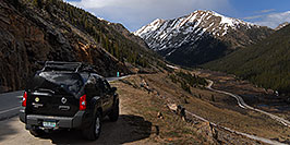 /images/133/2007-05-28-indep-twin02-pano.jpg - #03820: Xterra with Mount Champion at 13,646 ft in the background … road down the Twin Lakes side of Independence Pass … May 2007 -- Mount Champion, Independence Pass, Colorado
