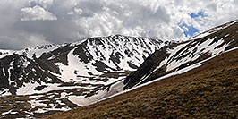 /images/133/2007-06-09-elbert-trail-l1-w.jpg - #03860: Bull Hill (13,761ft) dominates the view on the left on uphill along South Mt Elbert Trail … June 2007 -- Bull Hill, Mt Elbert, Colorado