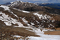 /images/133/2007-06-10-elbert-skier-d02.jpg - 03907: Skier skiing down Mt Elbert … view of Mt Massive at 14,421 ft … June 2007 -- Mt Elbert, Colorado