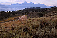 /images/133/2007-07-26-mt-bear-plateau02.jpg - #04391: Beartooth Mountain rising in the distance … July 2007 -- Beartooth Mountain, Beartooth Pass(MT), Montana