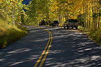 /images/133/2007-09-25-mar-cars-4413.jpg - #04686: near Maroon Bells  … Sept 2007 -- Maroon Bells, Colorado