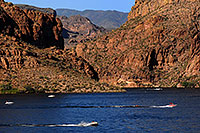 /images/133/2008-05-26-sup-boats-9800.jpg - #05387: People boating at Canyon Lake … May 2008 -- Canyon Lake, Superstitions, Arizona
