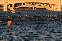 /images/133/2008-11-15-tempe-splash-47380.jpg - #06065: 1 minute into the race - Splash and Dash Fall #6, November 15 2008 at Tempe Town Lake … November 2008 -- Tempe Town Lake, Tempe, Arizona