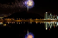/images/133/2008-11-29-tempe-fireworks-57915.jpg - #06261: APS Fantasy of Lights opening night fireworks over Tempe Town Lake … November 2008 -- Tempe Town Lake, Tempe, Arizona