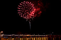 /images/133/2009-01-01-tempe-fireworks-70974.jpg - #06736: New Year`s Fireworks at Tempe Town Lake … January 2009 -- Tempe Town Lake, Tempe, Arizona