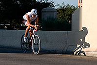 /images/133/2009-09-27-nathan-tri-cycle-114097.jpg - #07460: 01:28:06 - #943 cycling at Nathan Triathlon … September 2009 -- Tempe Town Lake, Tempe, Arizona