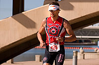 /images/133/2009-10-25-soma-run-119832.jpg - #07673: 03:23:57 #426 running at Soma Triathlon … October 25, 2009 -- Tempe Town Lake, Tempe, Arizona
