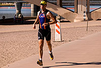 /images/133/2009-10-25-soma-run-119896.jpg - #07688: 03:43:01 Runner at Soma Triathlon … October 25, 2009 -- Tempe Town Lake, Tempe, Arizona