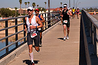 /images/133/2009-10-25-soma-run-120117.jpg - #07713: 05:09:43 Runners at Soma Triathlon … October 25, 2009 -- Tempe Town Lake, Tempe, Arizona
