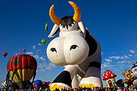 /images/133/2010-10-08-abq-balloon-fiesta-39834.jpg - #08818: Balloon Fiesta in Albuquerque, New Mexico … October 2010 -- Albuquerque, New Mexico