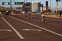 /images/133/2010-11-21-ironman-pro-bike-44297.jpg - #08920: 02:16:19 - #43 Kevin Everett [29th,USA,09:14:47] just behind leader #10 near end of Lap 1 - Ironman Arizona 2010 … November 2010 -- Rio Salado Parkway, Tempe, Arizona