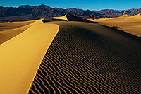 /images/133/2011-05-30-dv-mesquite-dunes-74166.jpg - #09356: Sand Patterns at Mesquite Sand Dunes in Death Valley … May 2011 -- Mesquite Sand Dunes, Death Valley, California