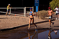 /images/133/2011-09-25-nathan-run-101011.jpg - #09553: 01:58:08 #282, #902 and others running at Nathan Triathlon 2011 … September 2011 -- Tempe, Arizona