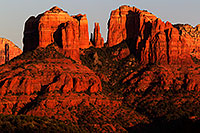 /images/133/2012-04-16-sedona-cathedral-154777.jpg - #10155: Images of Sedona … April 2012 -- Cathedral Rock, Sedona, Arizona