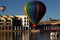 /images/133/2013-01-20-havasu-balloons-21411.jpg - #10739: Balloons above The Heat condos at Lake Havasu City … January 2013 -- London Bridge, Lake Havasu City, Arizona