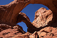 /images/133/2013-11-01-double-arch-1dx_4077.jpg - #11216: People at Double Arch in Arches National Park … November 2013 -- Double Arch, Arches Park, Utah