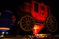 /images/133/2014-01-19-havasu-glow-1dx_9214.jpg - #11692: Wells Fargo Stagecoach and Pepsi (Special Shape) at Lake Havasu Balloon Fest … January 2014 -- Lake Havasu City, Arizona