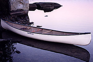 The canoe that floated away (because it looked better without rope)