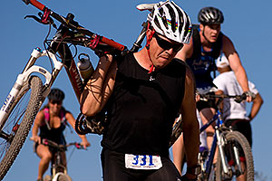 01:03:39 mountain bikers dismounting or not at a steep downhill - PBR Offroad Triathlon, Oct 11, 2009