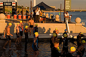 4 minutes before the race - Splash and Dash Fall #3, Oct 22, 2009 at Tempe Town Lake