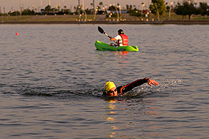 00:14:44 into the race - Splash and Dash Fall #4, October 30, 2009 at Tempe Town Lake