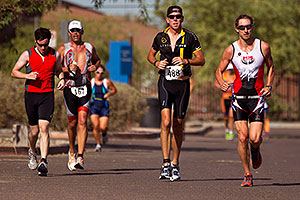 01:36:02 #488, #167 and others running at Nathan Triathlon 2011