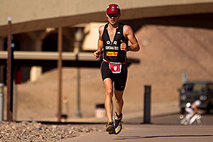 03:10:42 #16 running at Soma Triathlon 2011