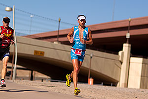 03:39:50 #3 Lewis Elliot running at Soma Triathlon 2011
