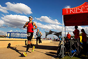 07:33:19 - #1221 running in Ironman Arizona 2011