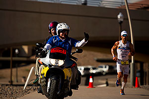 05:50:49 - #23 Eneko Llanos [SPA] (leader, eventual winner in 07:59:38) in  Lap 1 - Ironman Arizona 2011