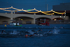00:01:54 - #8 Fraser Cartmell [USA, 40th] swimming at Ironman Arizona 2012