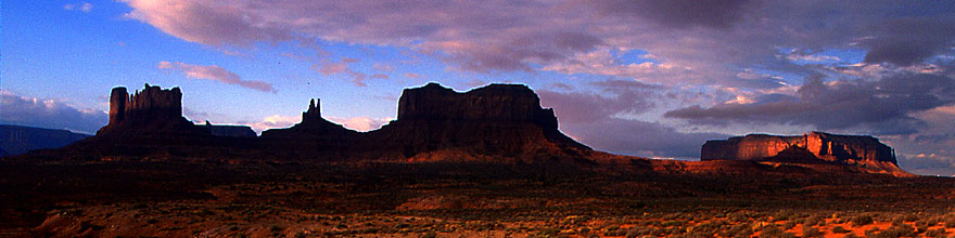 /images/500/2000-09-monvalley-6am-sp.jpg - #00675: 6am in Monument Valley … Sept 2000 -- Monument Valley, Utah
