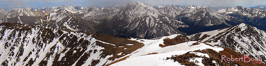 /images/500/2007-06-10-elbert-top02-sp.jpg - #03912: snowshoer heading for Bull Hill (13,761