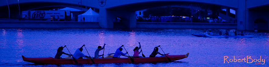 /images/500/2008-10-02-tempe-rowers-31764sp.jpg - #05916: 6 Canoers rowing at Tempe Town Lake … October 2008 -- Tempe Town Lake, Tempe, Arizona
